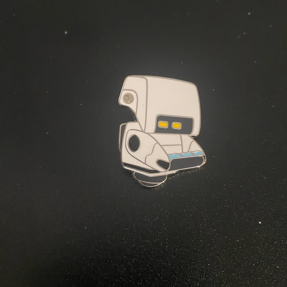 Disney Pixar WALL·E Pin – M-O